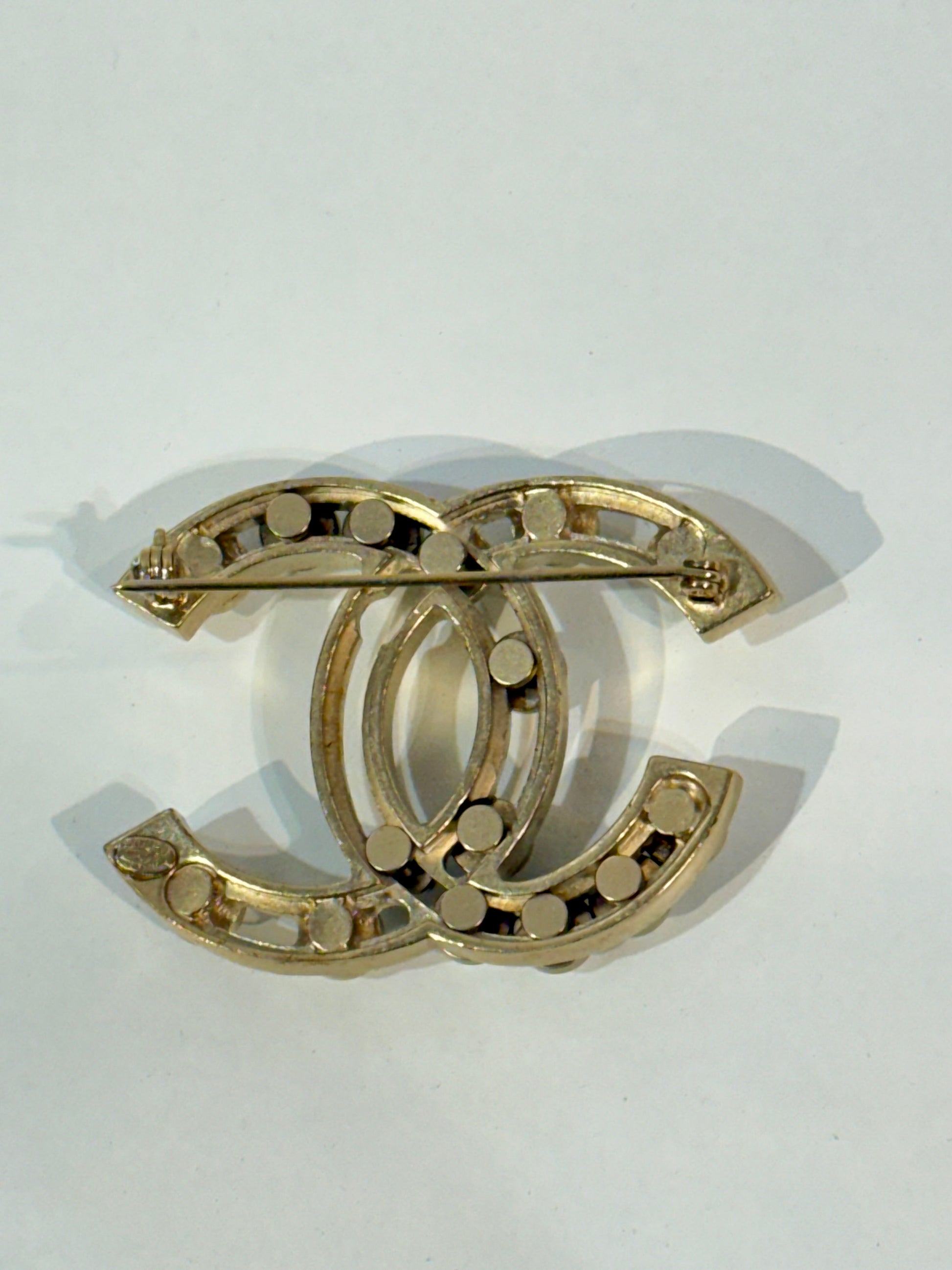 Chanel CC Pearl Brooch in Gold Hardware