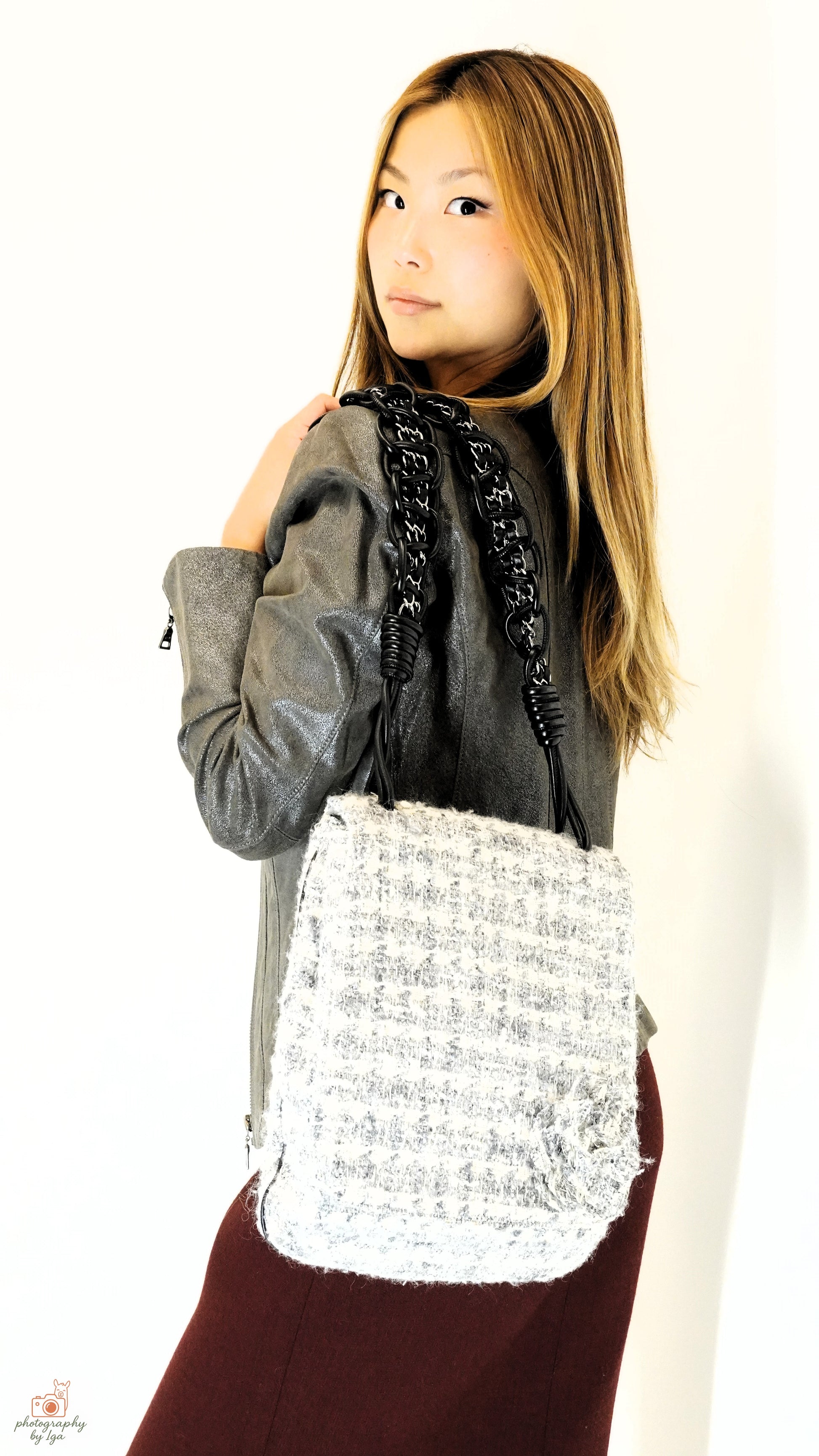 Chanel Grey Tweed Camellia Messenger Shoulder Bag
