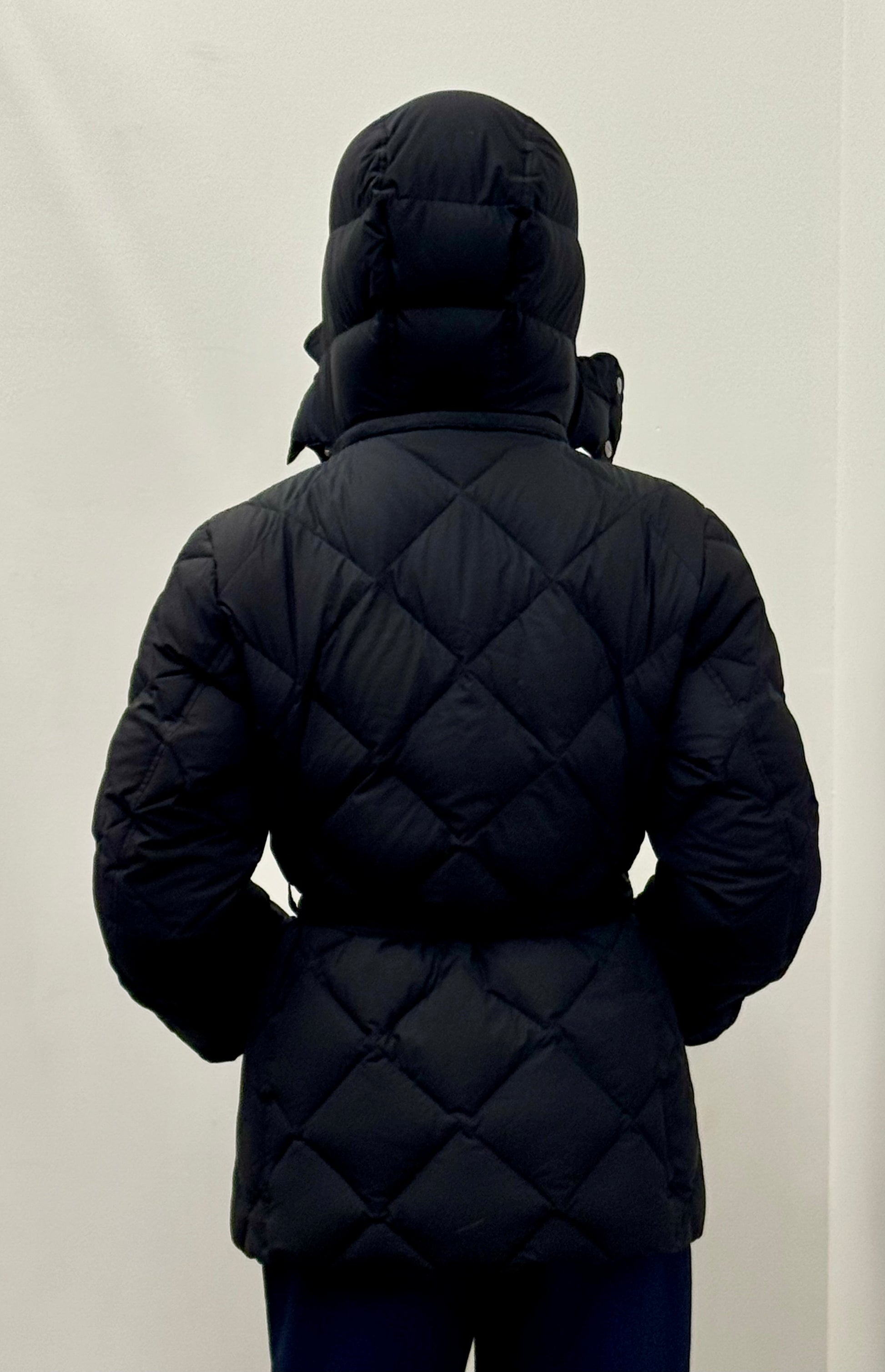 Burberry Detachable Hood Lightweight Diamond Quilted Coat in Black