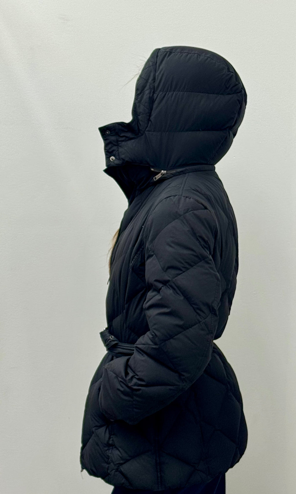 Burberry Detachable Hood Lightweight Diamond Quilted Coat in Black