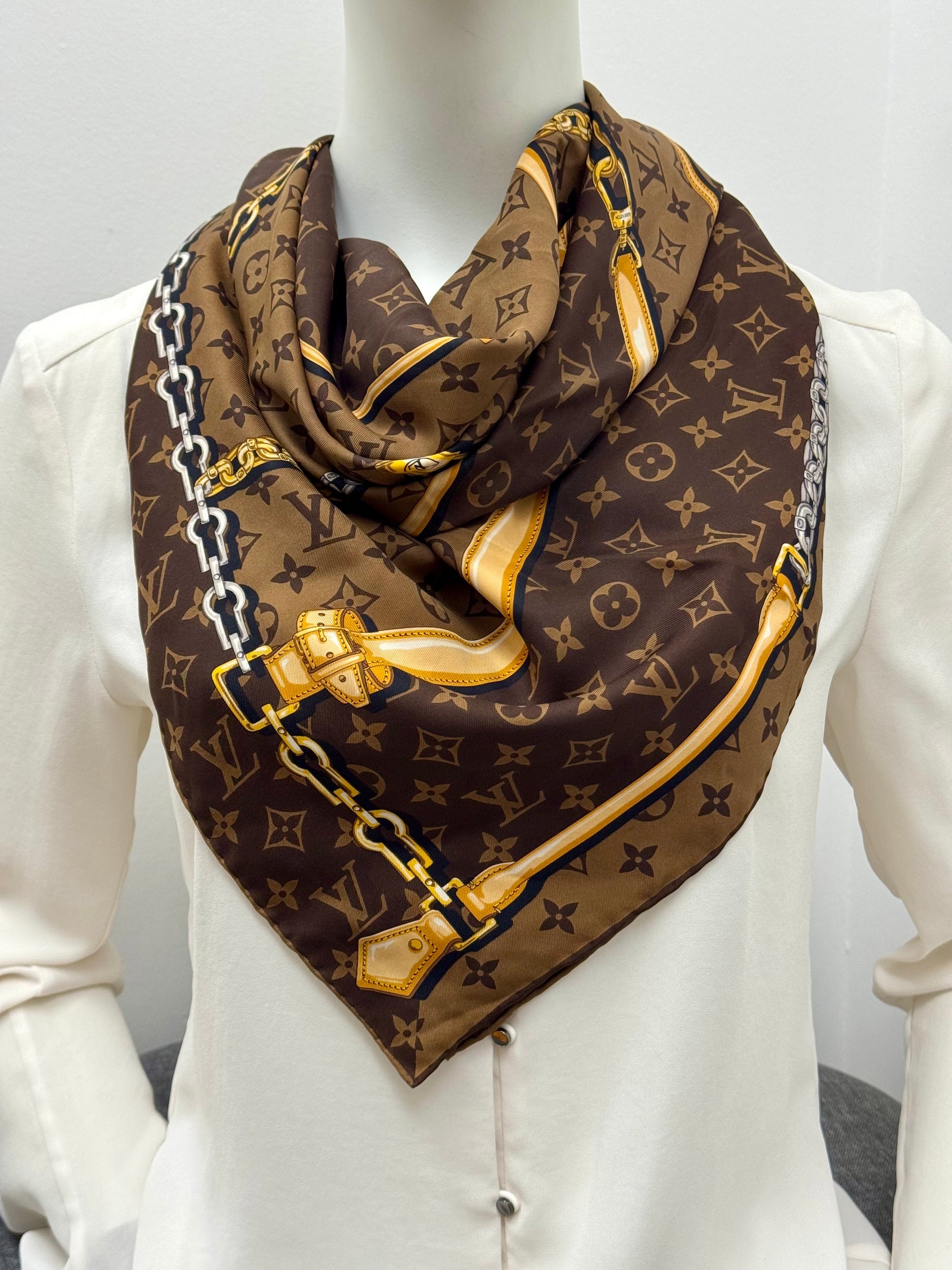 Louis Vuitton Monogram Confidential Square 90