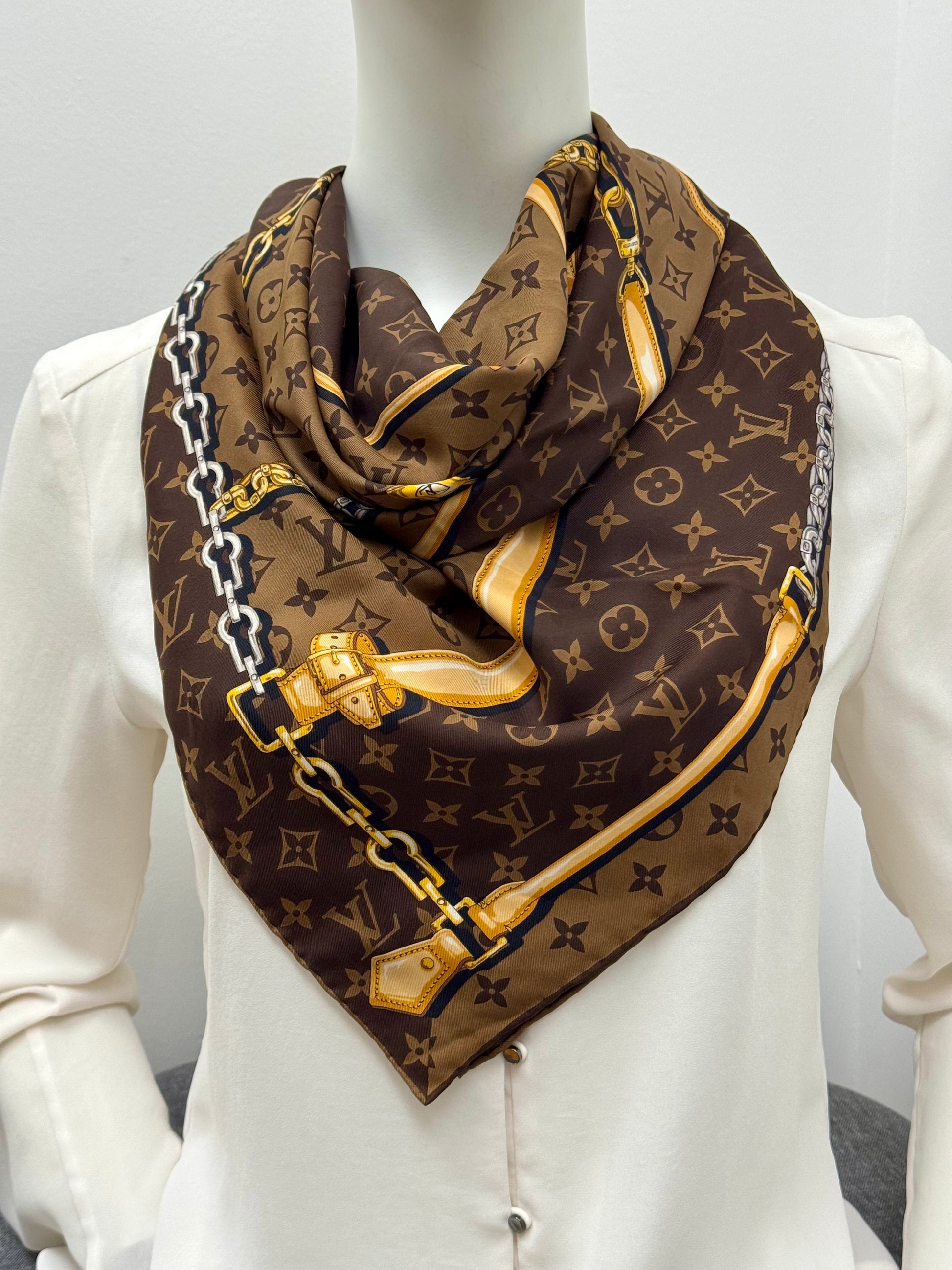 Louis Vuitton Monogram Confidential Square 90