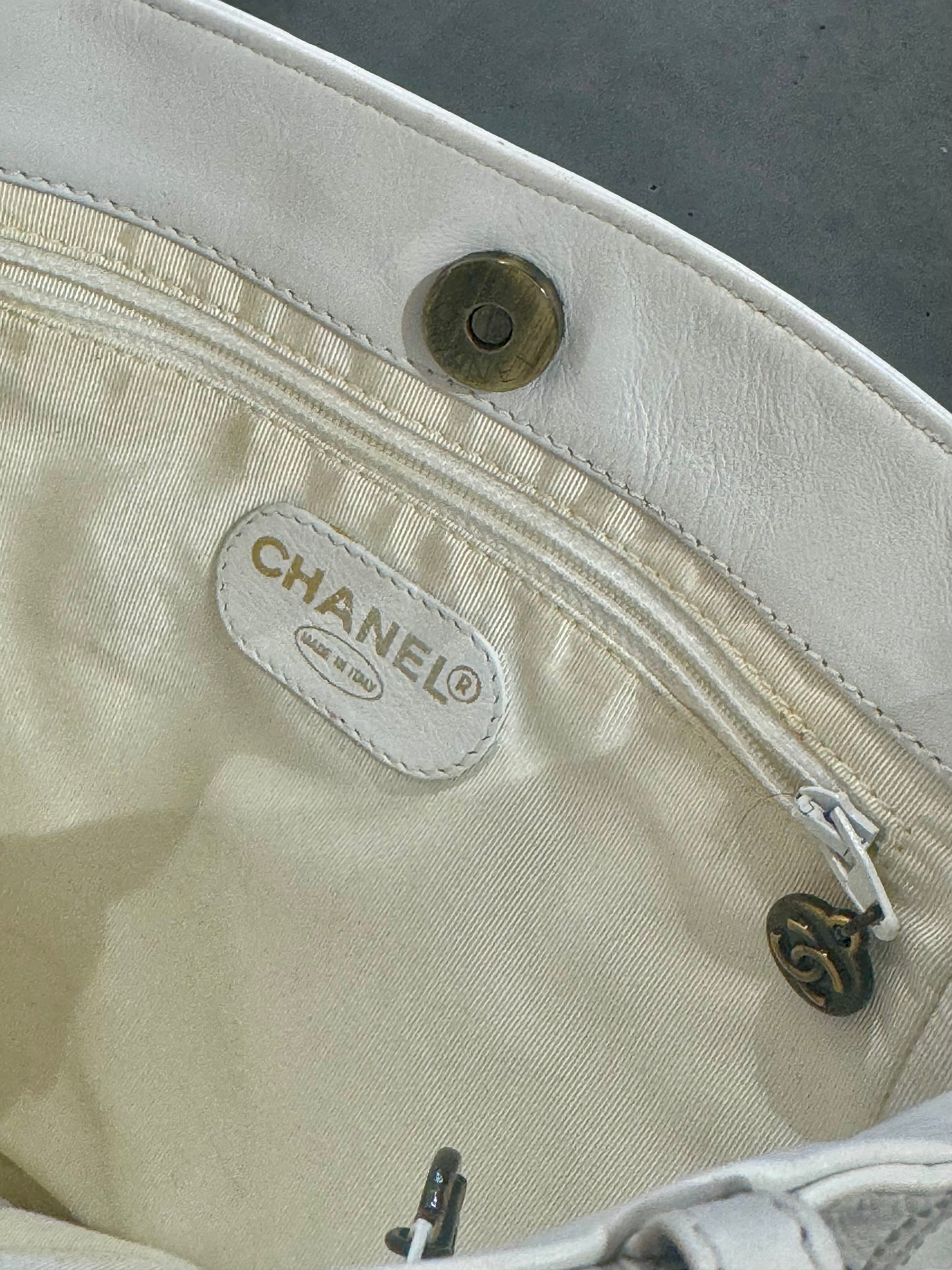Chanel Vintage White Leather Tote with Black & White Resin Chain Handle