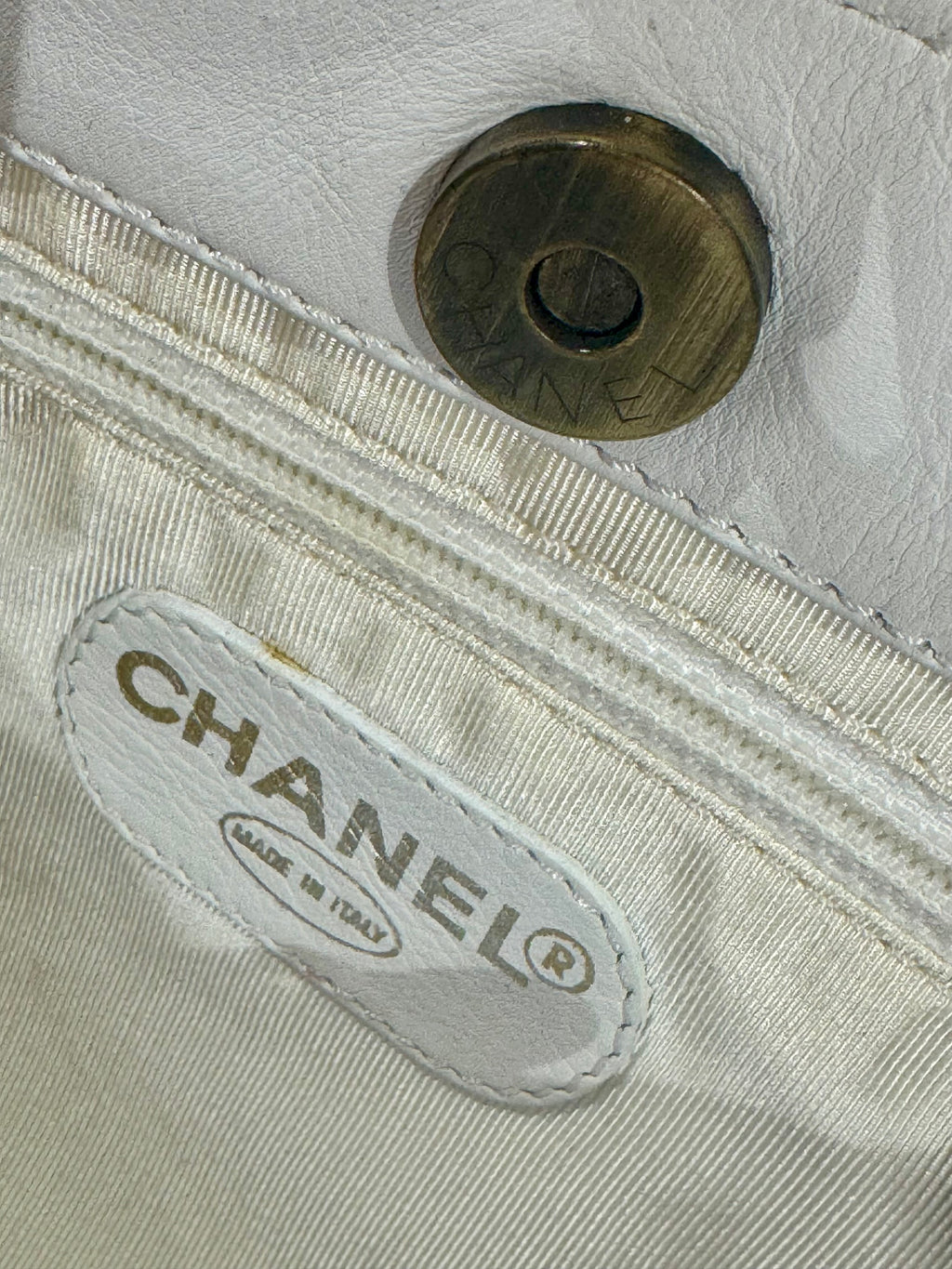 Chanel Vintage White Leather Tote with Black & White Resin Chain Handle