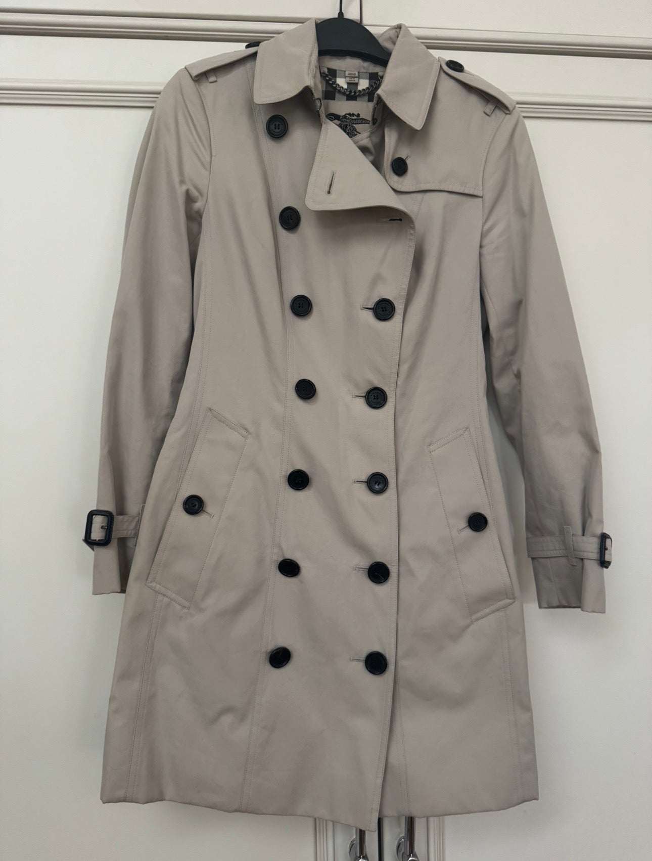 Burberry "The Sandringham" Mid Length Heritage Trench Coat