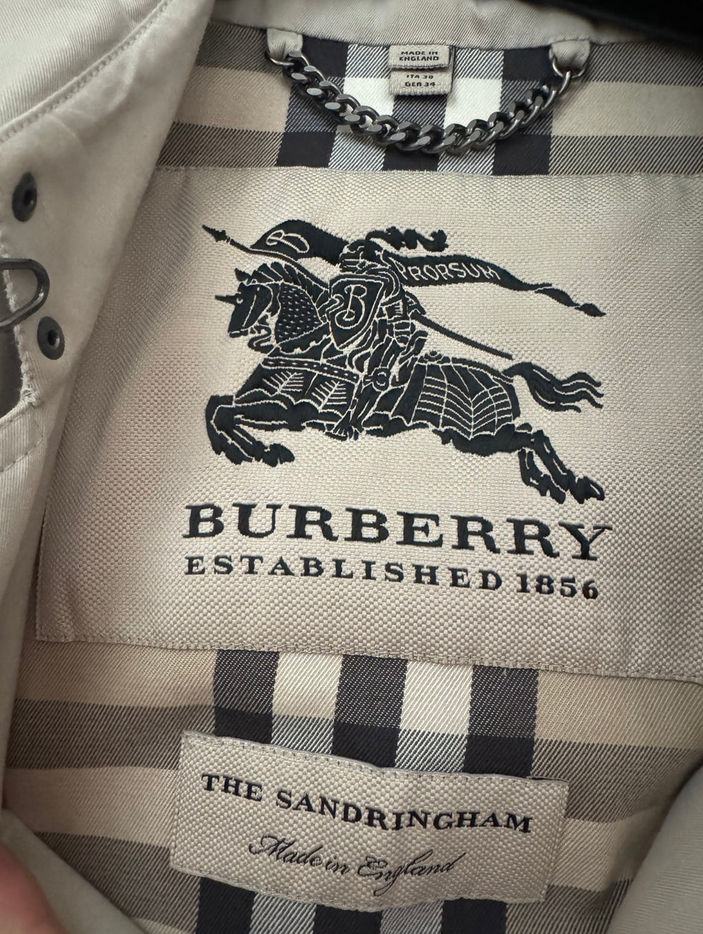 Burberry "The Sandringham" Mid Length Heritage Trench Coat