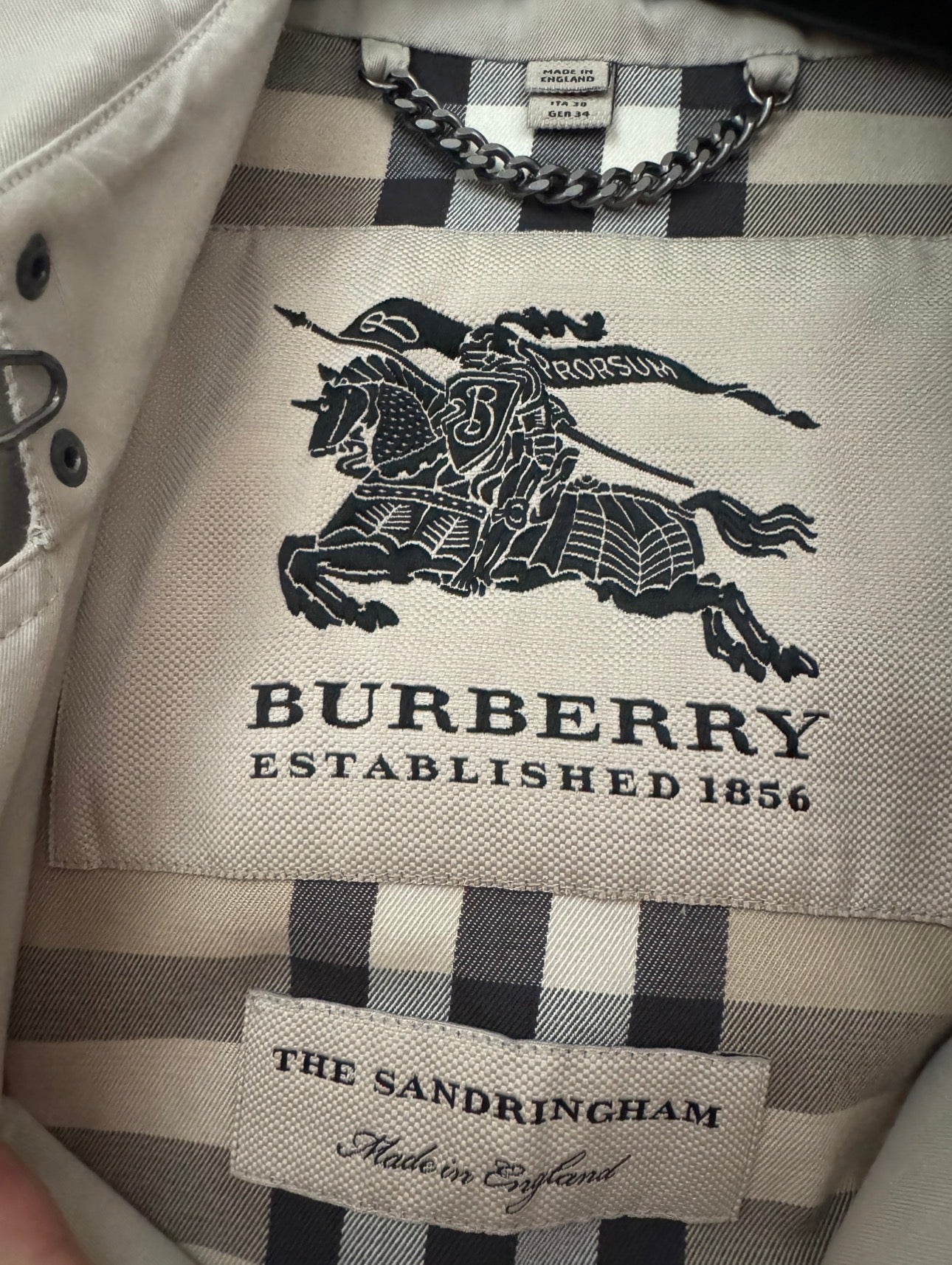 Burberry "The Sandringham" Mid Length Heritage Trench Coat