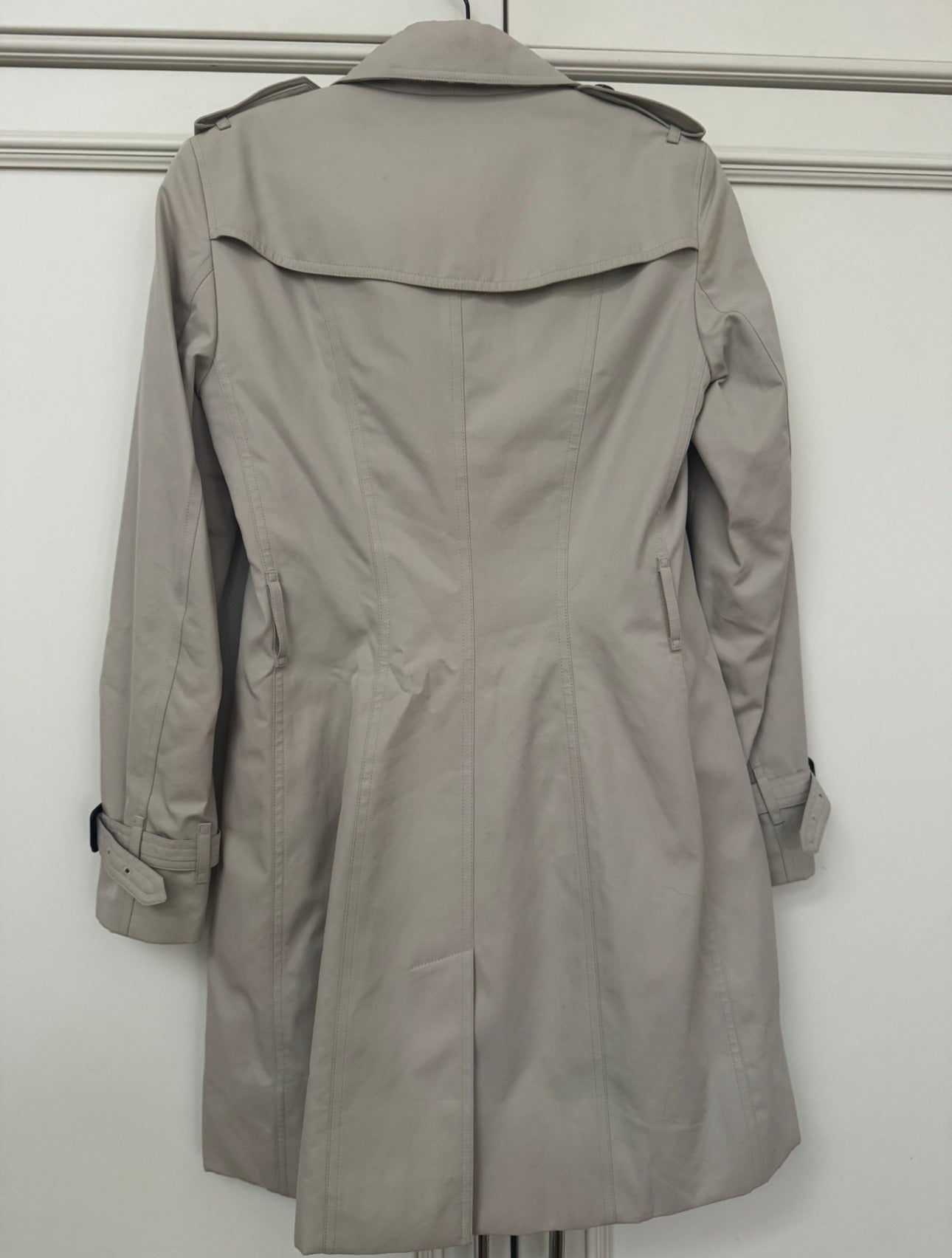 Burberry "The Sandringham" Mid Length Heritage Trench Coat