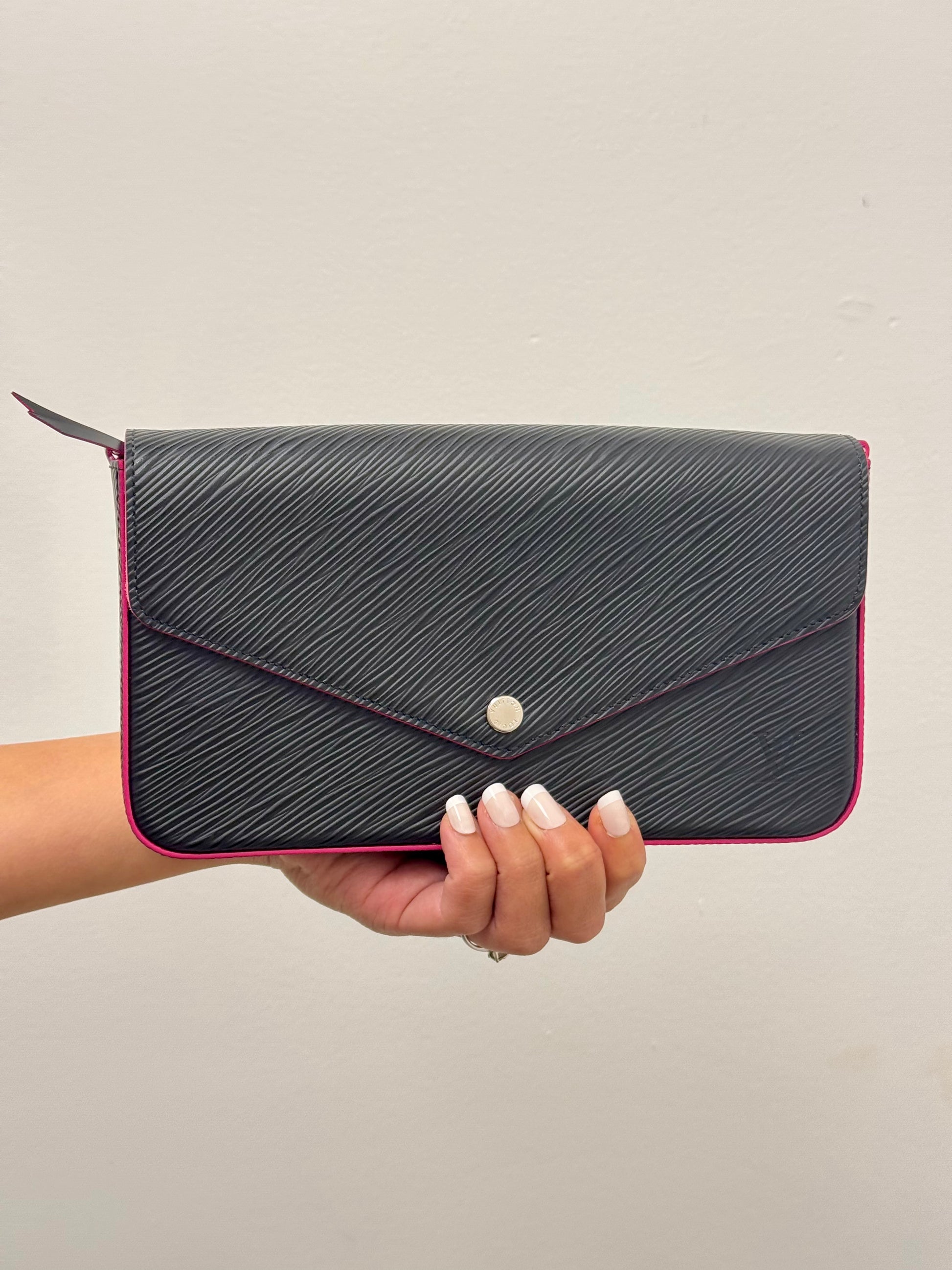 Louis Vuitton Pochette Felicie Epi Noir Fuchsia with Chain