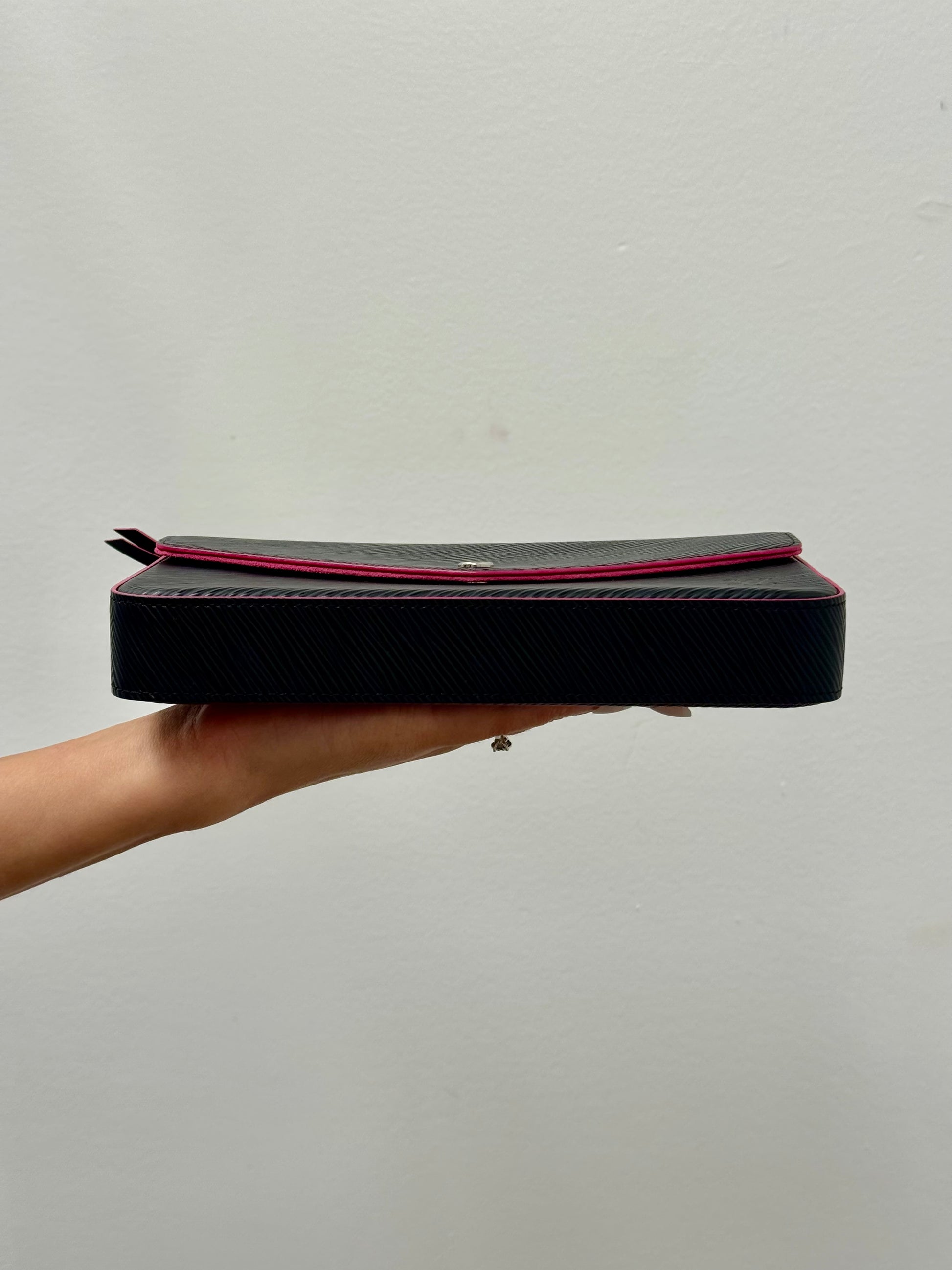 Louis Vuitton Pochette Felicie Epi Noir Fuchsia with Chain