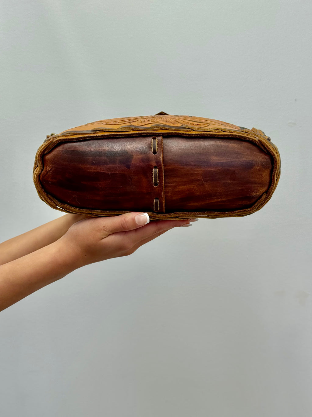 Vintage Hand Tooled Leather Bag Floral Western Tote / Crossbody