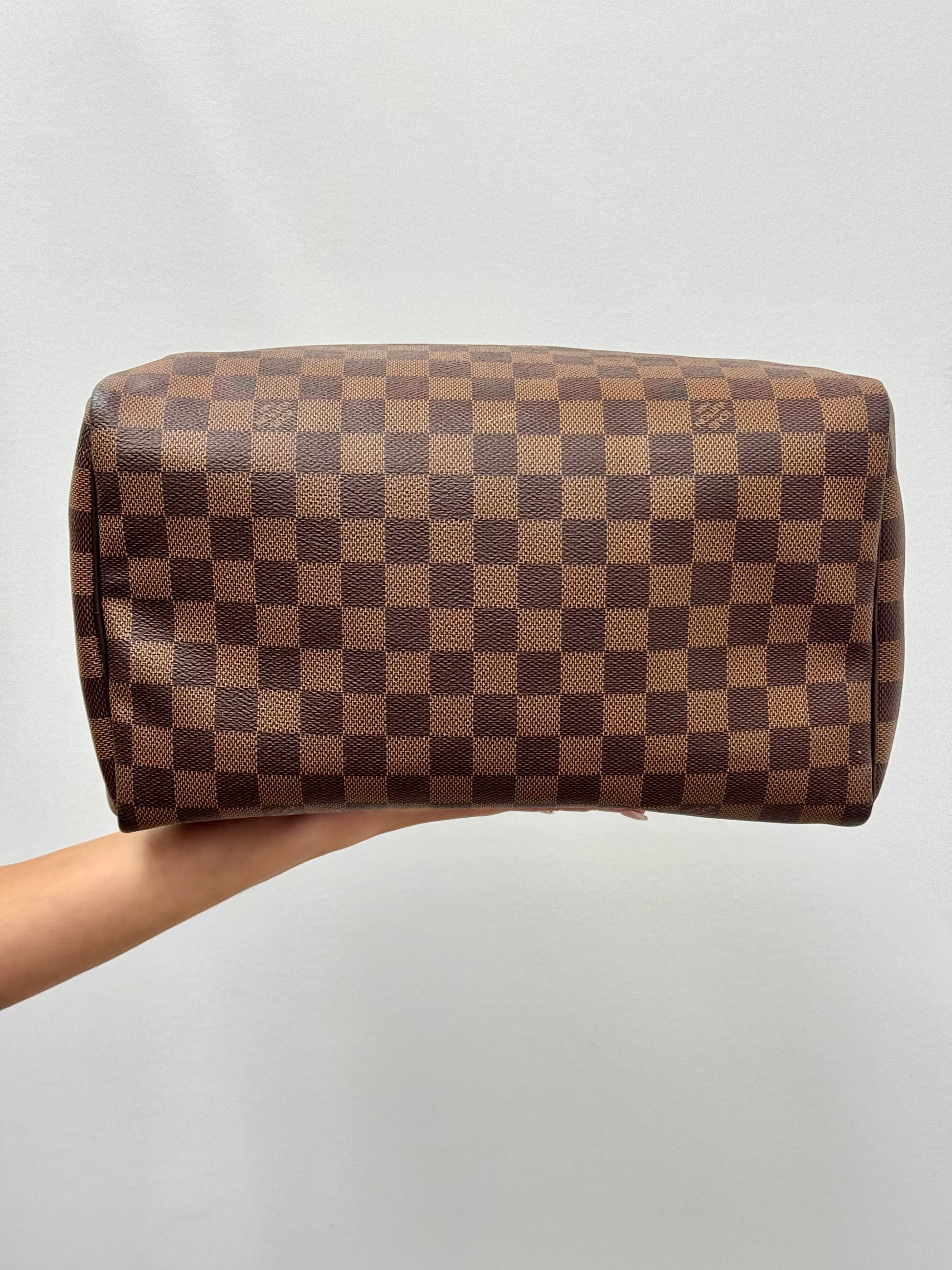 Louis Vuitton Speedy 35 in Damier Ebene Canvas