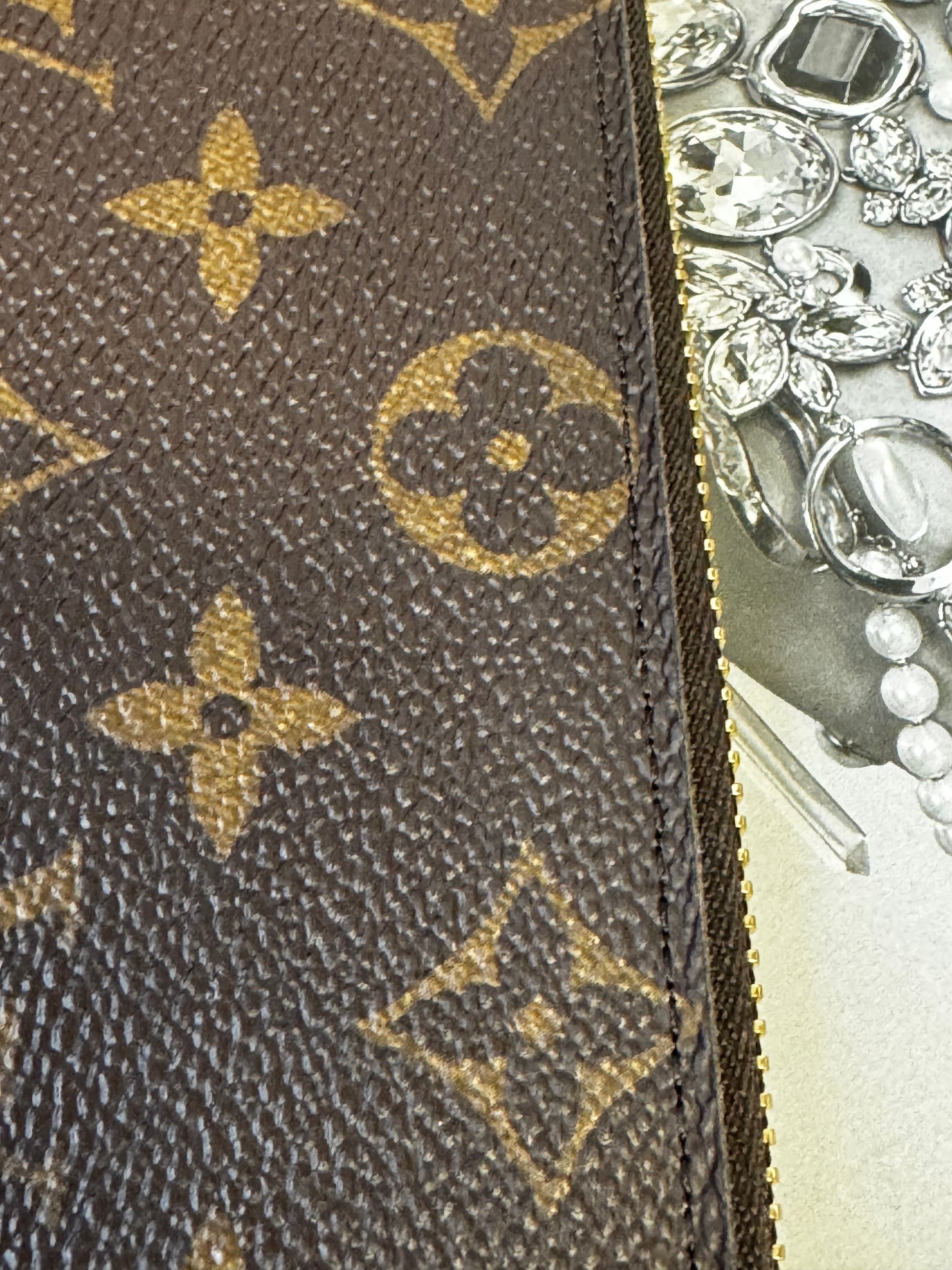 Louis Vuitton Monogram Clémence Wallet – Fuchsia