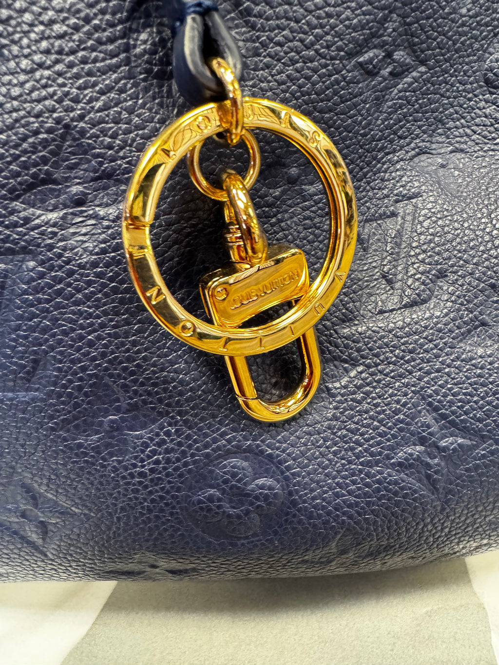 Louis Vuitton Artsy MM Monogram Empreinte Infini