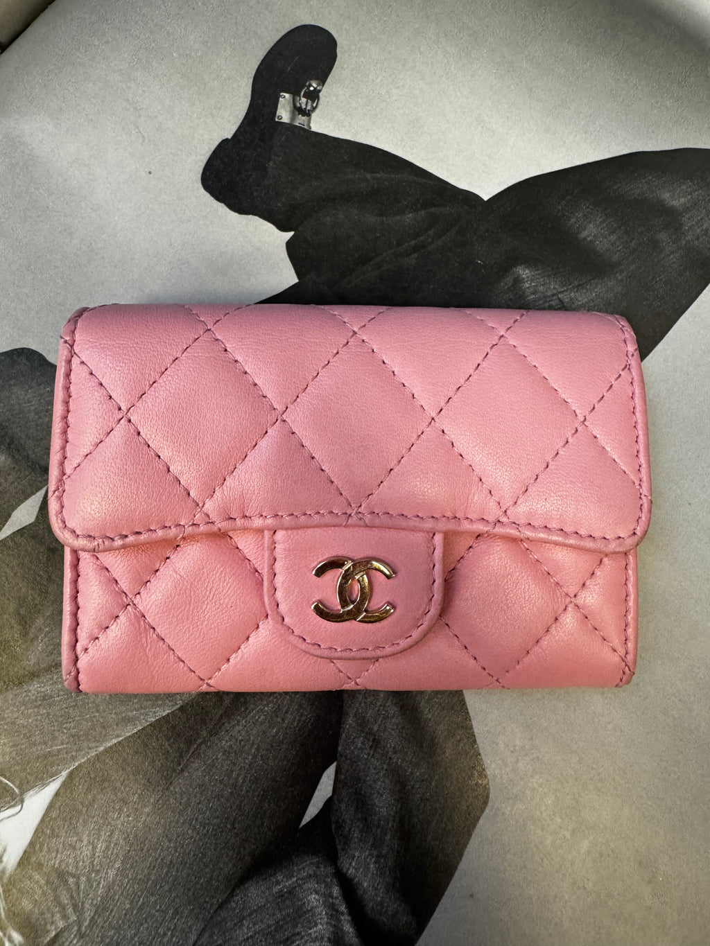 Chanel Classic Quilted Lambskin Flap Card Holder in Pink