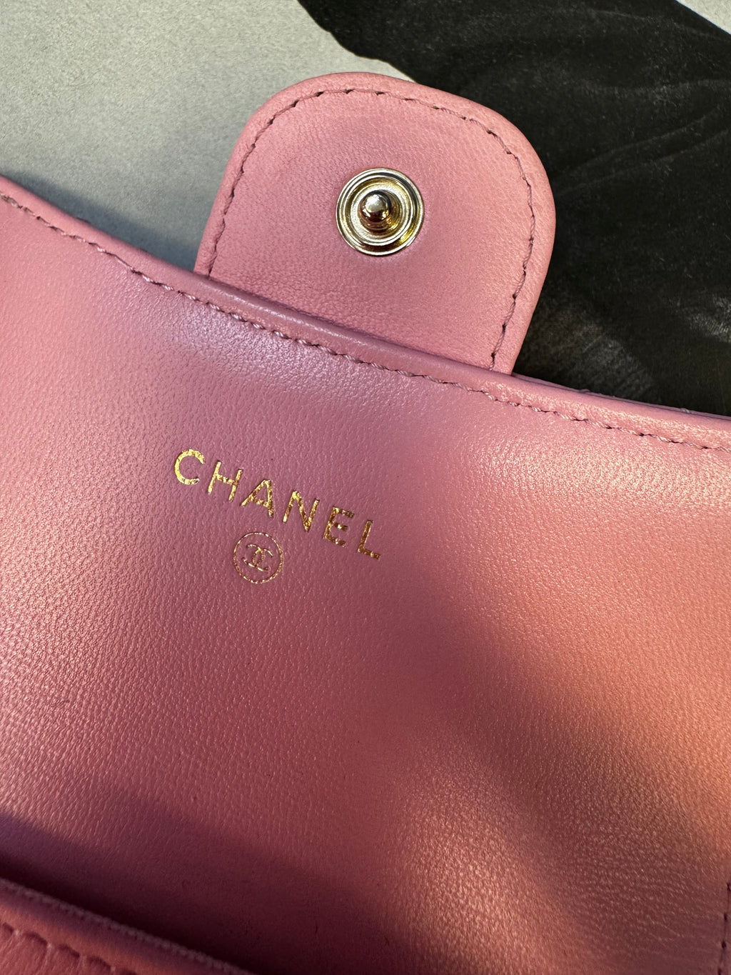Chanel Classic Quilted Lambskin Flap Card Holder in Pink