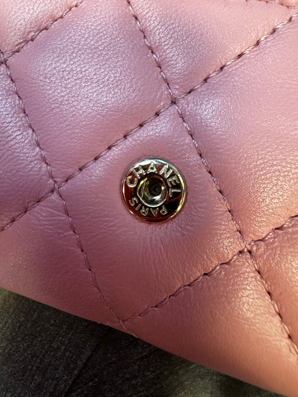 Chanel Classic Quilted Lambskin Flap Card Holder in Pink