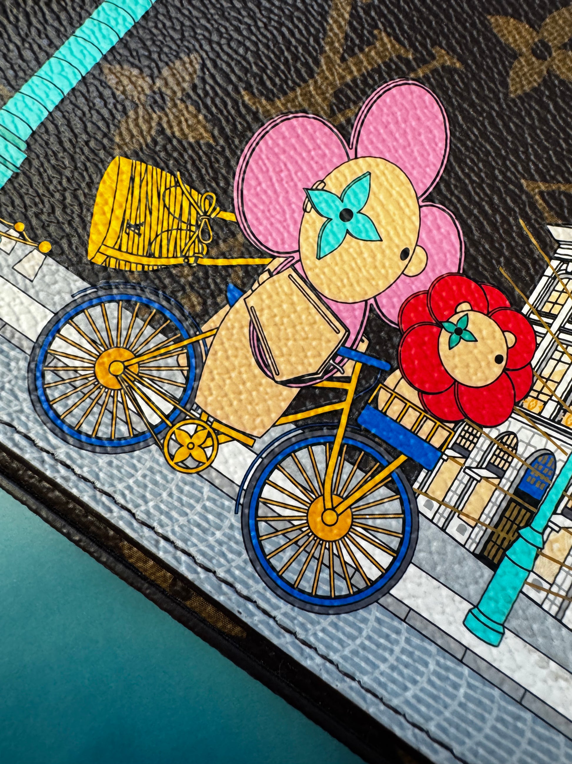 Louis Vuitton Pochette Félicie, Vivienne Holidays 2022 Paris Christmas Animation (M81545)