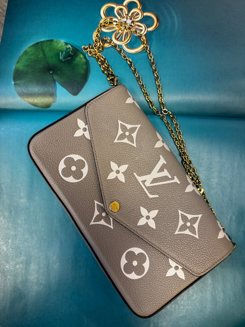 Louis Vuitton Pochette Félicie Bicolor Monogram Empreinte Tourterelle/Crème