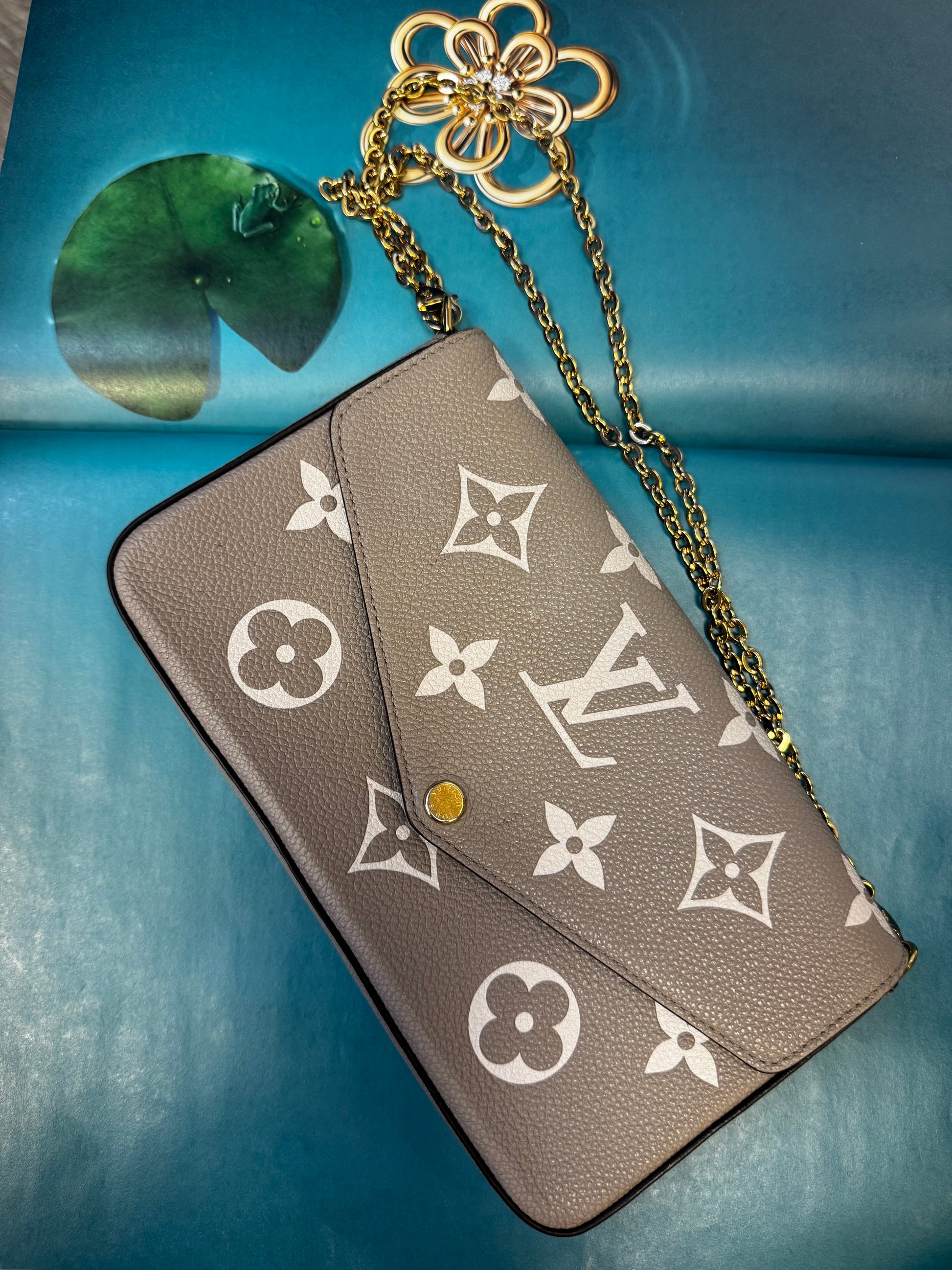 Louis Vuitton Pochette Félicie Bicolor Monogram Empreinte Tourterelle/Crème