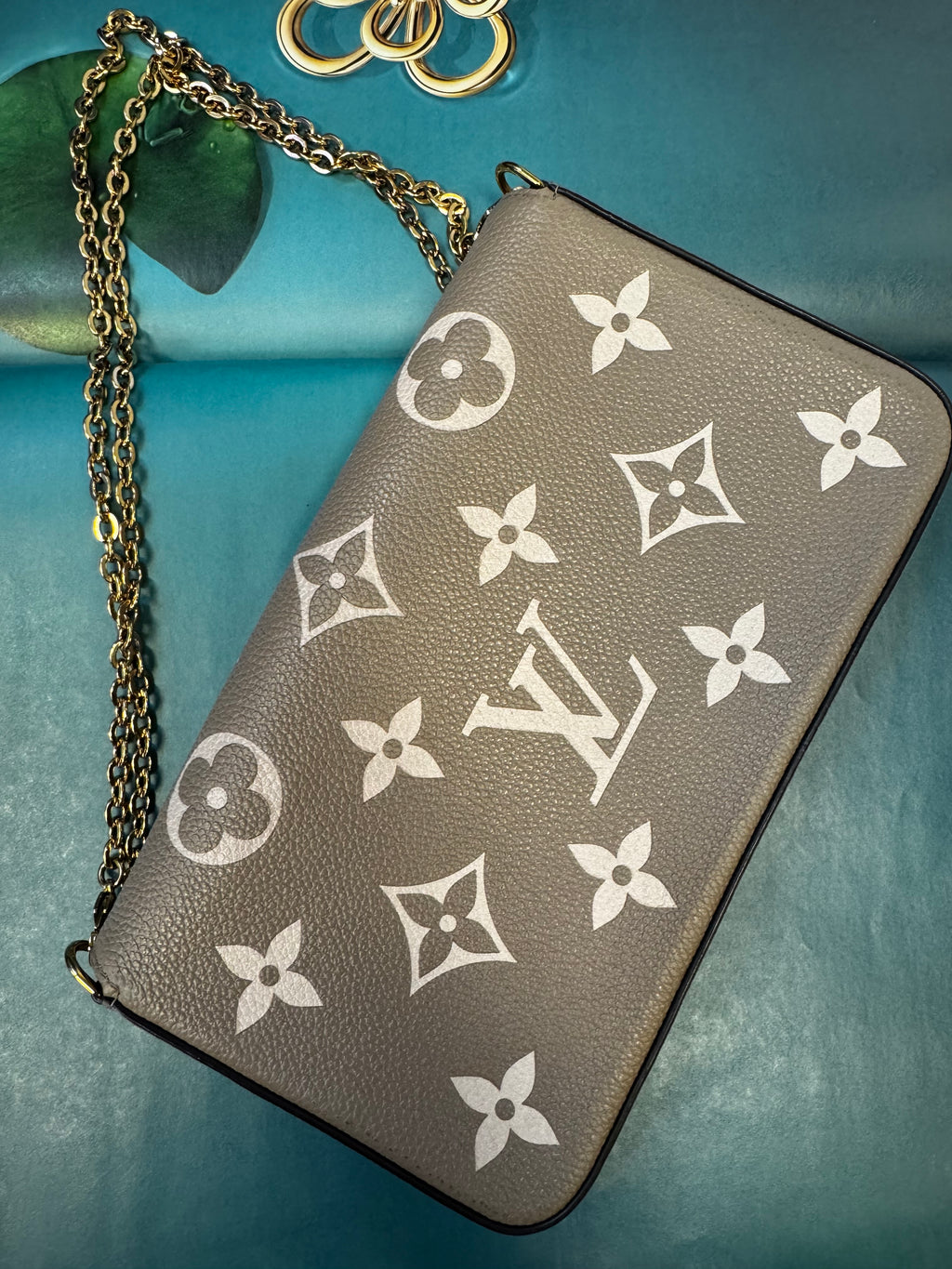 Louis Vuitton Pochette Félicie Bicolor Monogram Empreinte Tourterelle/Crème