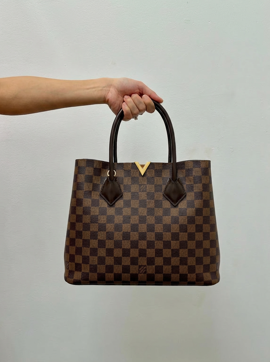 Louis Vuitton Damier Ebene Kensington Tote Bag