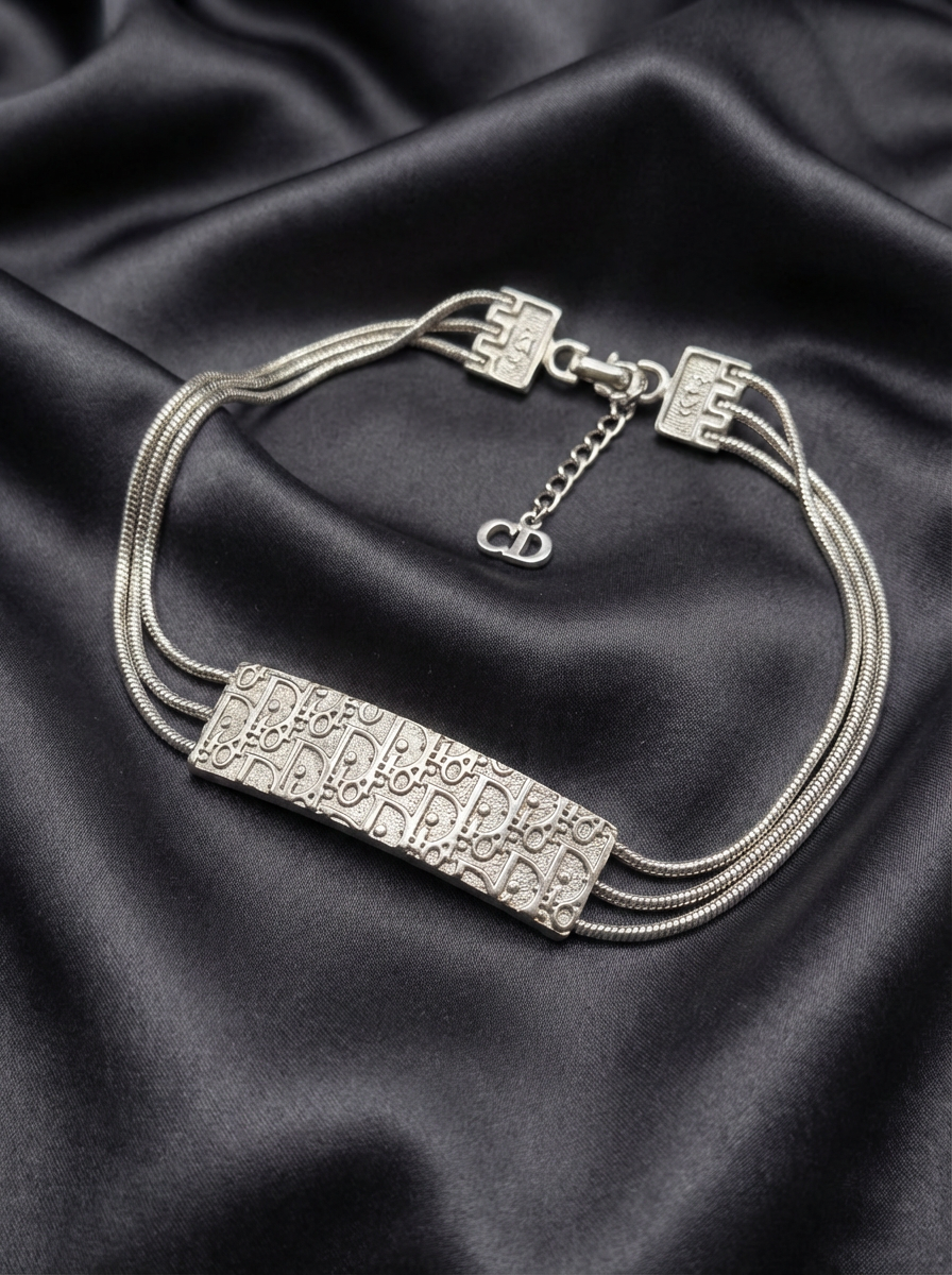 Dior – Corner Luxe Consignment