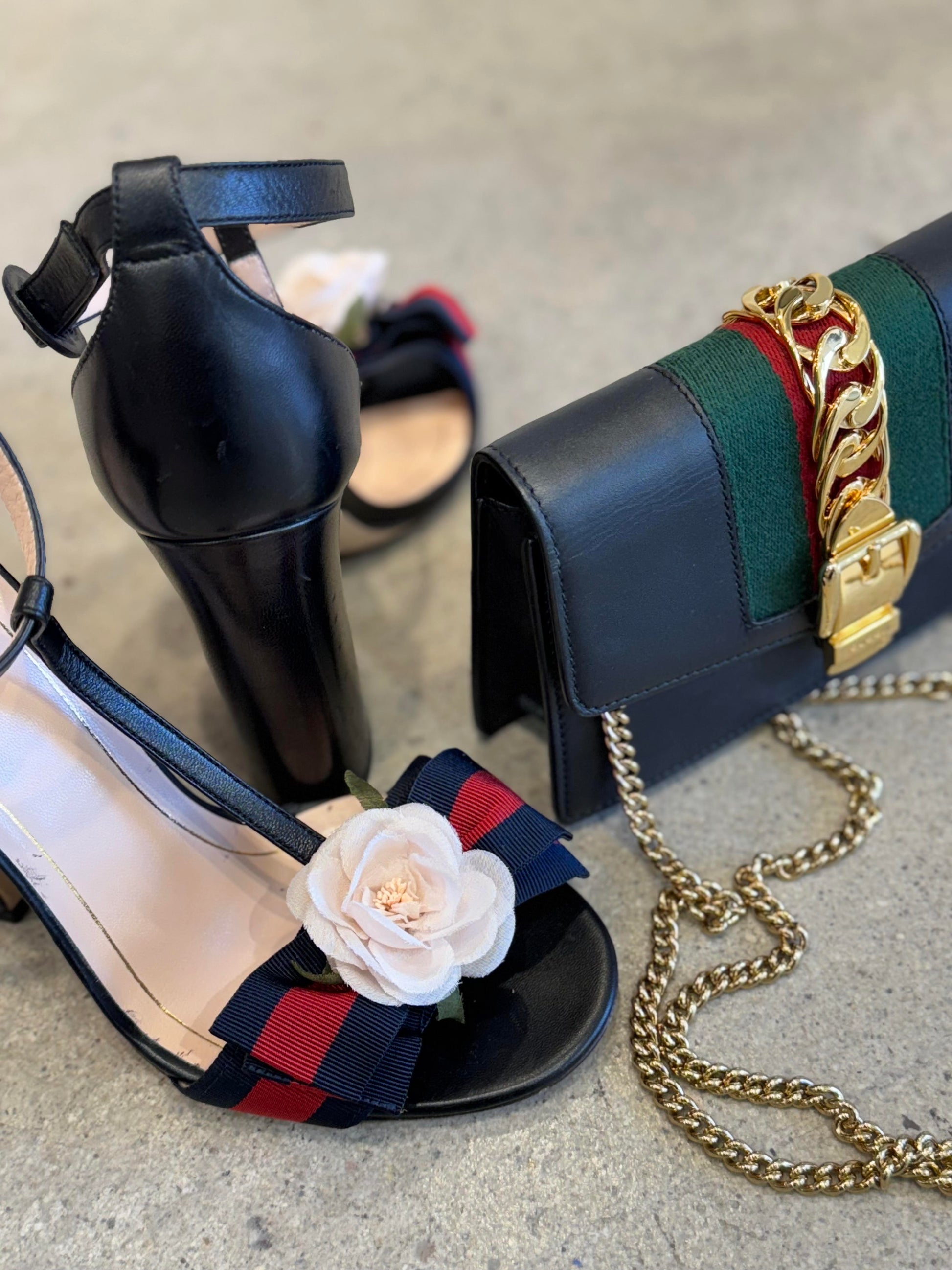 Gucci Sylvie Super Mini Chain Shoulder Bag Black Calfskin Gold Hardware